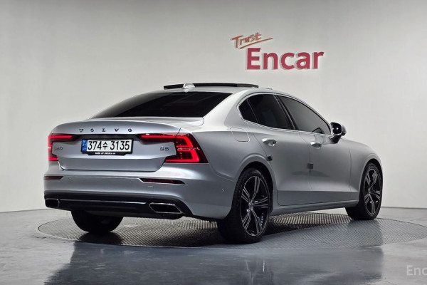 2021 Volvo S60 с пробегом 67 317 км