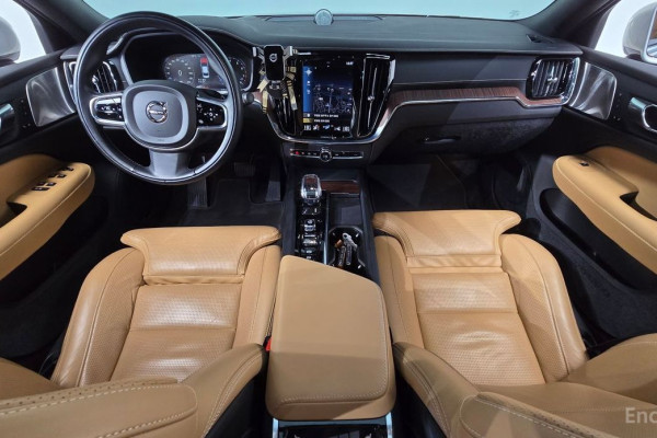 2021 Volvo S60 с пробегом 67 317 км