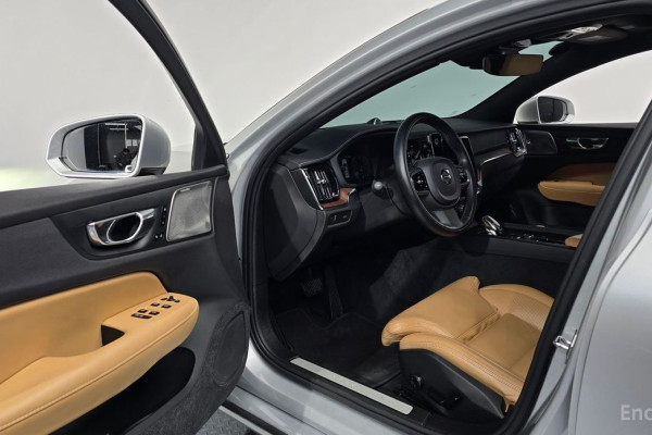 2021 Volvo S60 с пробегом 67 317 км