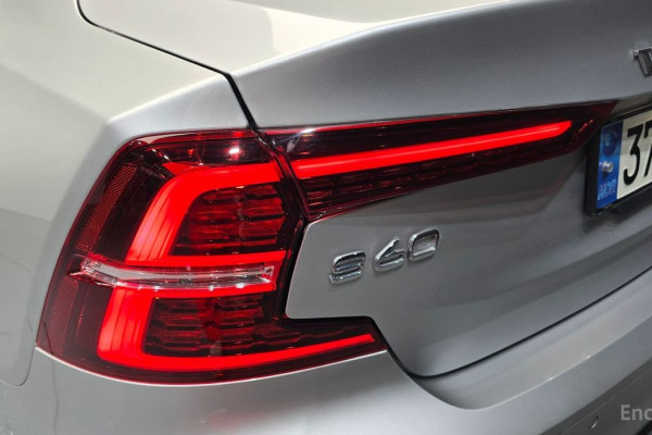 2021 Volvo S60 с пробегом 67 317 км