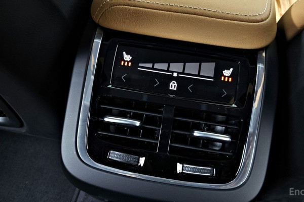 2023 Volvo S60 с пробегом 6 904 км