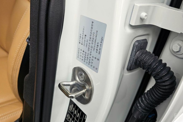 2023 Volvo S60 с пробегом 6 904 км