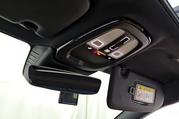 2023 Volvo S60 с пробегом 6 904 км