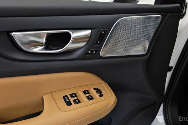 2023 Volvo S60 с пробегом 6 904 км