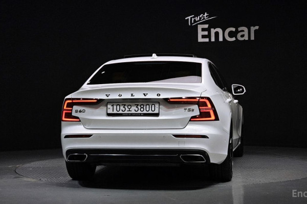 2019 Volvo S60 с пробегом 65 714 км