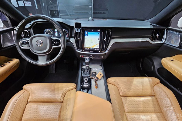 2019 Volvo S60 с пробегом 65 714 км