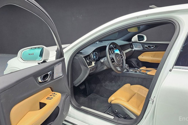 2019 Volvo S60 с пробегом 65 714 км