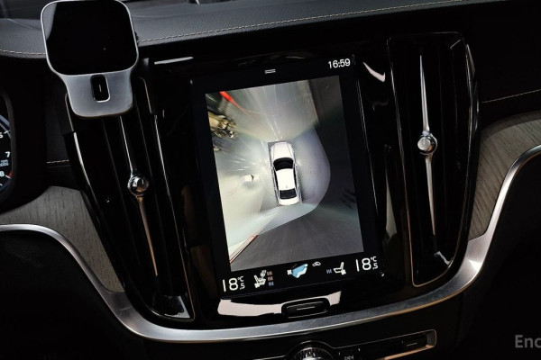 2019 Volvo S60 с пробегом 65 714 км