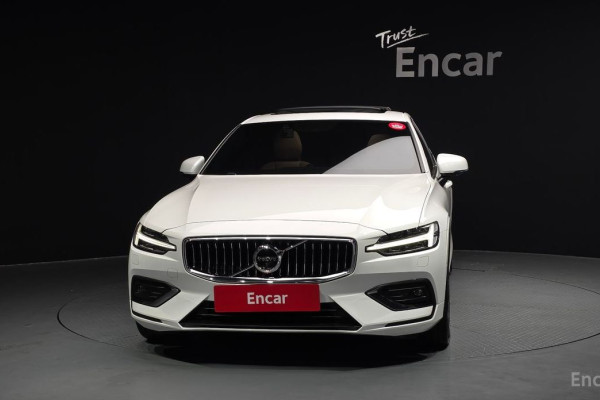 2020 Volvo S60 с пробегом 68 402 км