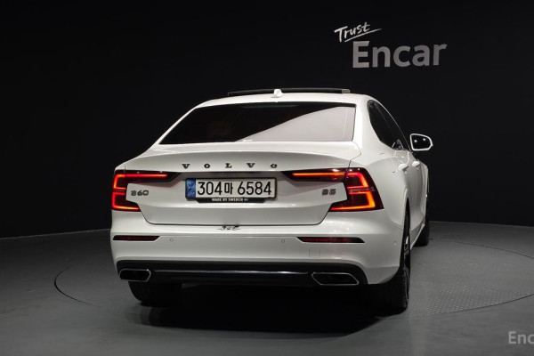2020 Volvo S60 с пробегом 68 402 км