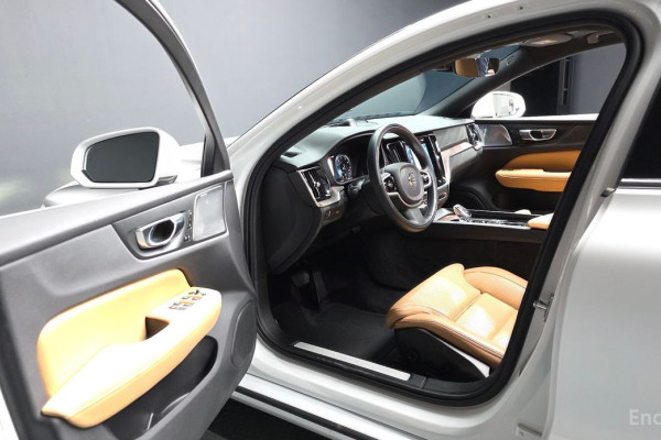 2020 Volvo S60 с пробегом 68 402 км