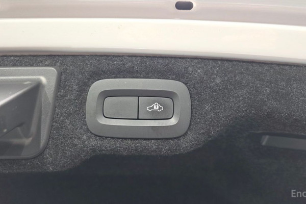 2020 Volvo S60 с пробегом 68 402 км