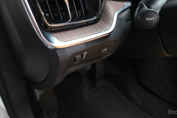 2020 Volvo S60 с пробегом 68 402 км