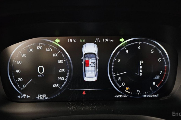 2019 Volvo S60 с пробегом 32 493 км