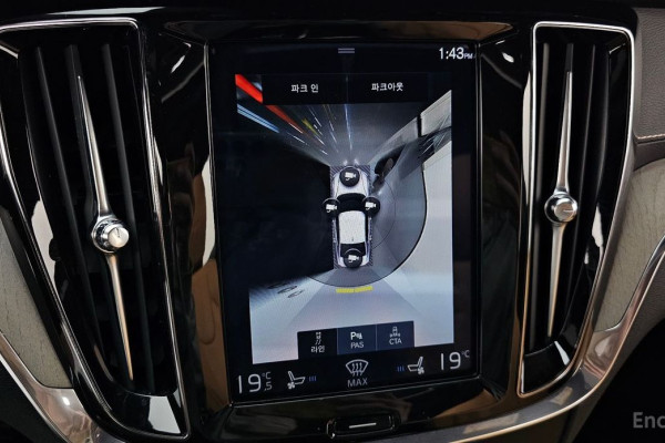 2019 Volvo S60 с пробегом 32 493 км