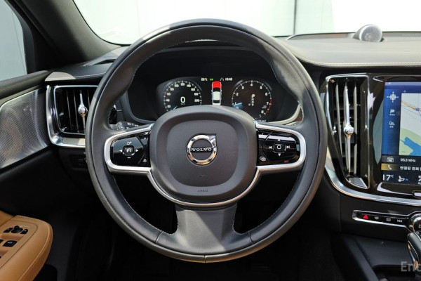 2019 Volvo S60 с пробегом 64 618 км