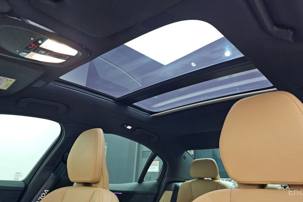 2023 Volvo S60 с пробегом 40 283 км