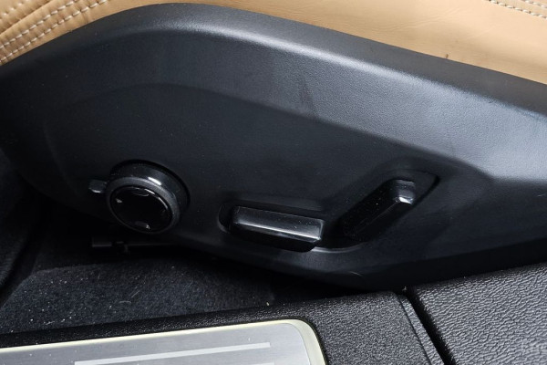 2023 Volvo S60 с пробегом 40 283 км