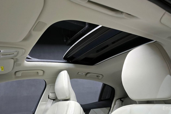 2023 Volvo S60 с пробегом 22 266 км