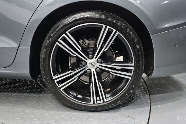 2020 Volvo S60 с пробегом 105 250 км