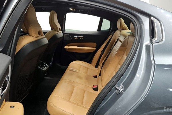 2020 Volvo S60 с пробегом 105 250 км