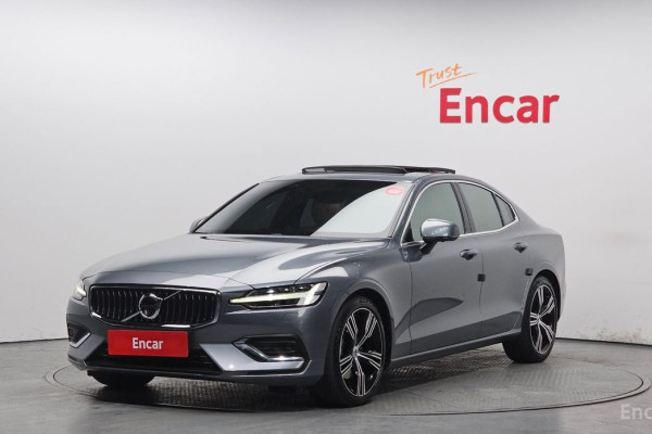2020 Volvo S60 с пробегом 34 863 км
