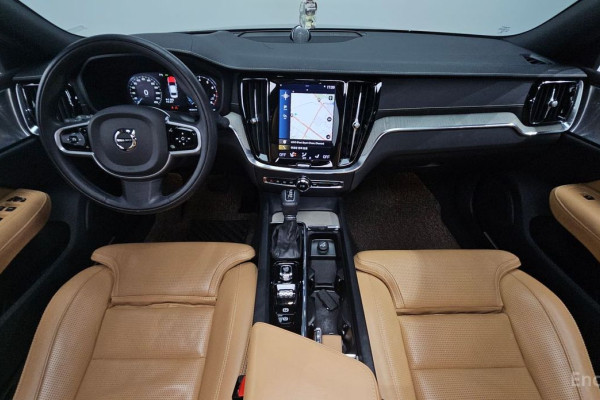 2020 Volvo S60 с пробегом 34 863 км