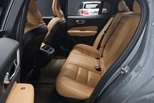 2020 Volvo S60 с пробегом 34 863 км