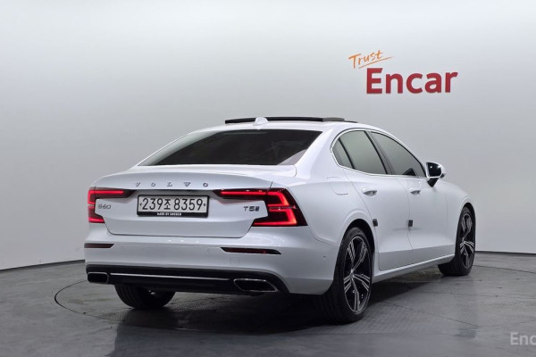 2020 Volvo S60 с пробегом 65 650 км