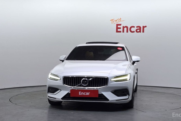 2020 Volvo S60 с пробегом 65 650 км