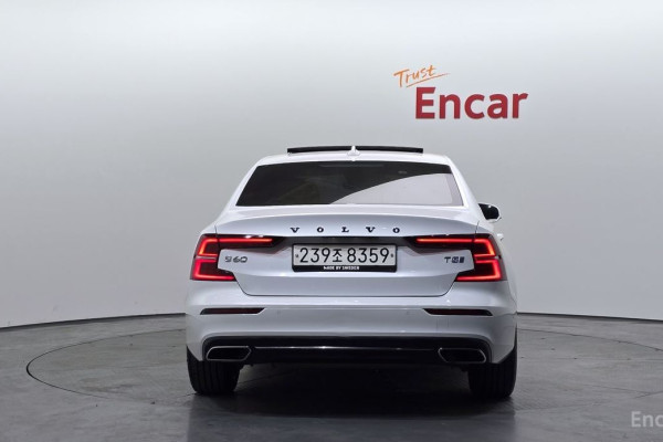 2020 Volvo S60 с пробегом 65 650 км