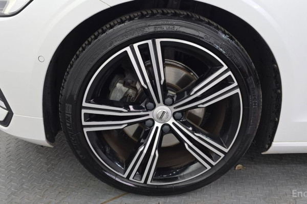 2020 Volvo S60 с пробегом 65 650 км