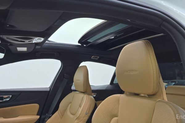 2020 Volvo S60 с пробегом 65 650 км