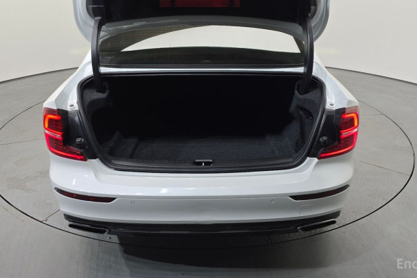 2020 Volvo S60 с пробегом 65 650 км