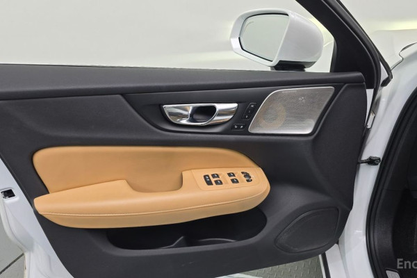 2020 Volvo S60 с пробегом 65 650 км