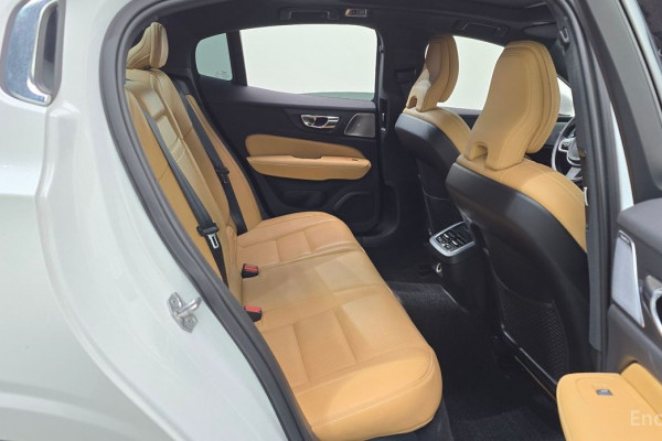 2020 Volvo S60 с пробегом 65 650 км