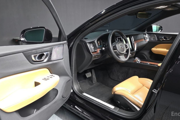 2022 Volvo S60 с пробегом 80 733 км