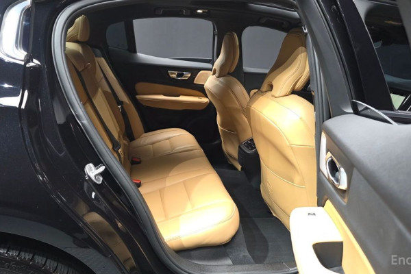 2022 Volvo S60 с пробегом 80 733 км