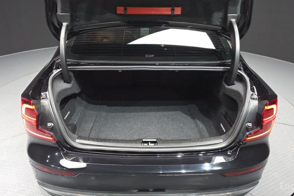 2022 Volvo S60 с пробегом 80 733 км