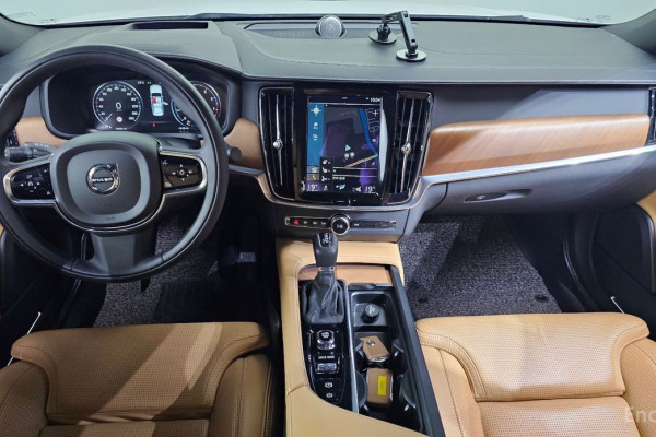 2019 Volvo S90 с пробегом 209 581 км