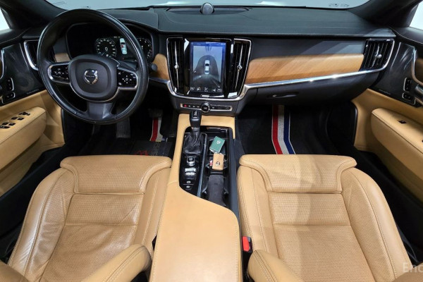 2019 Volvo S90 с пробегом 106 683 км