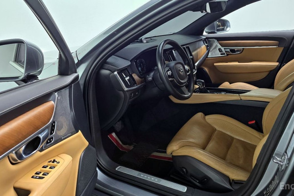 2019 Volvo S90 с пробегом 106 683 км
