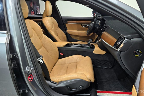 2019 Volvo S90 с пробегом 106 683 км