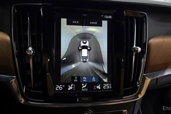 2019 Volvo S90 с пробегом 106 683 км