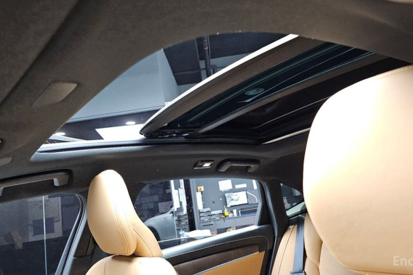 2022 Volvo S90 с пробегом 49 180 км