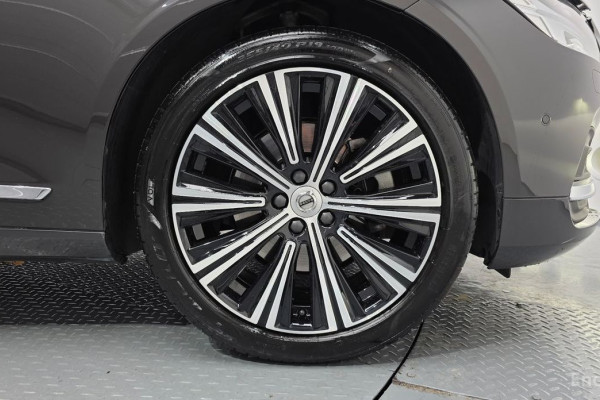 2020 Volvo S90 с пробегом 60 442 км