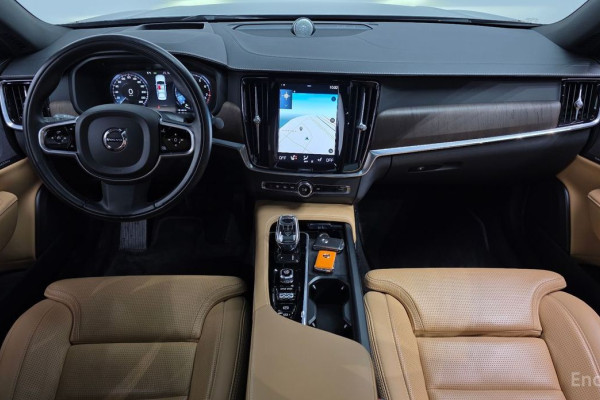 2020 Volvo S90 с пробегом 60 442 км