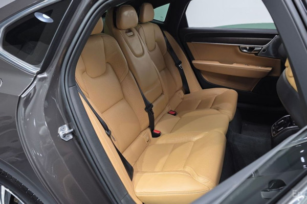 2020 Volvo S90 с пробегом 60 442 км