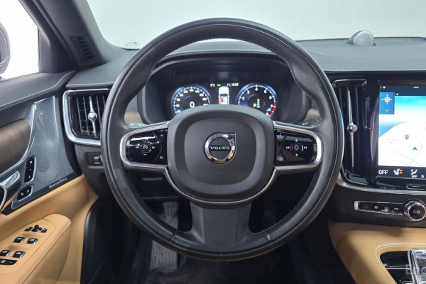 2020 Volvo S90 с пробегом 60 442 км