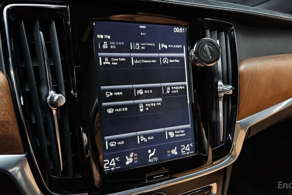 2017 Volvo S90 с пробегом 227 473 км